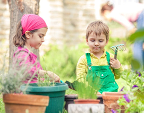 Top Tips for Gardening with Kids!